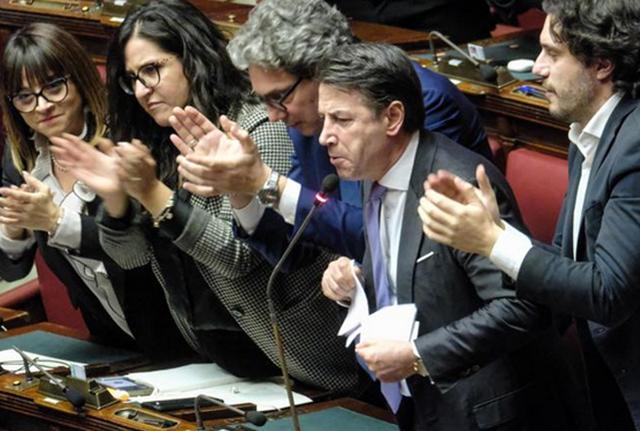 Giuseppe Conte alla Camera dei Deputati durante la discussione legge delega su salario minimo