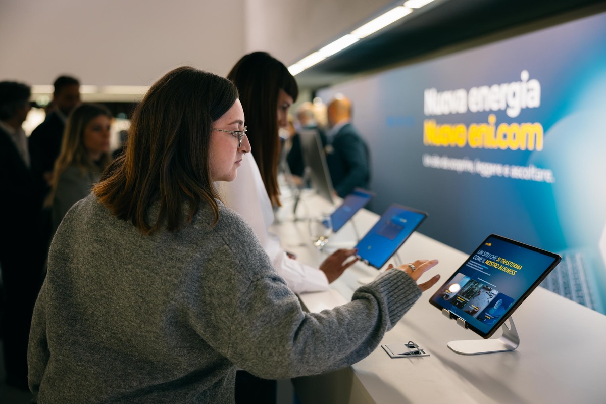 Eni discute le nuove sfide della comunicazione allo IAB Forum 2023