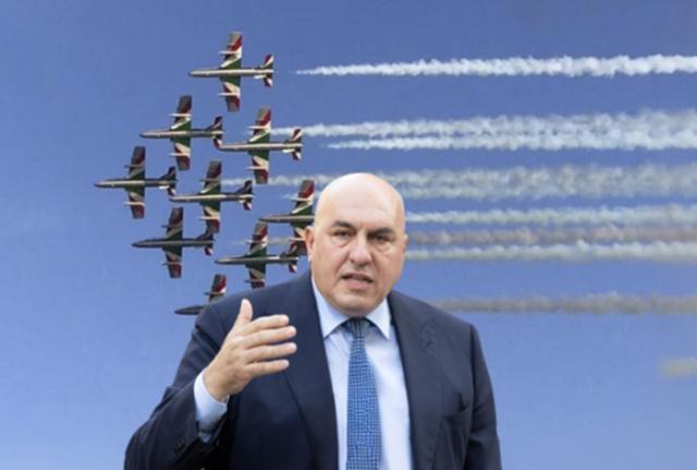 Guido Crosetto e le freccie tricolori