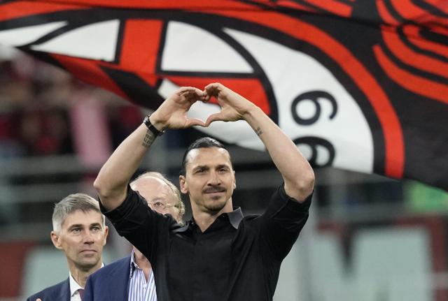 Milan, carta Ibrahimovic (foto Lapresse) per Cardinale dopo l'addio di Maldini?