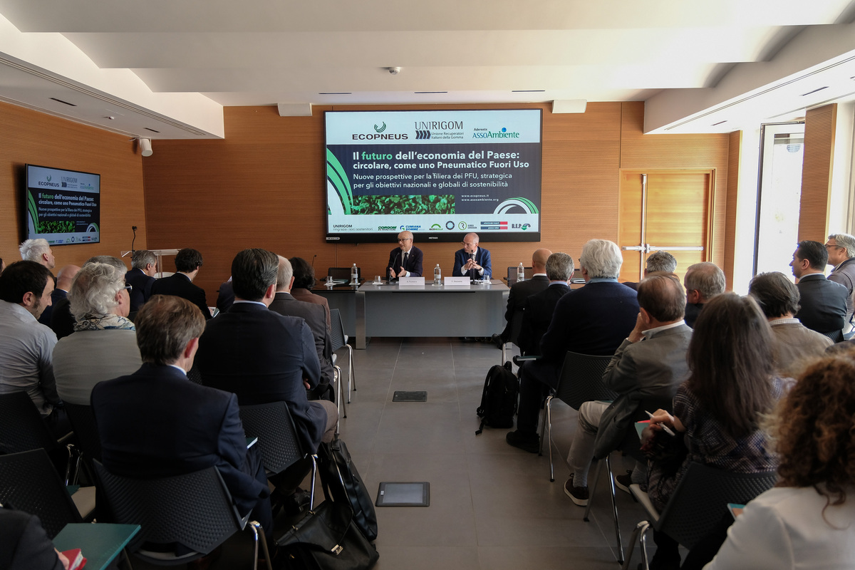 Riciclo pneumatici: Ecopneus a Roma discute il futuro della filiera
