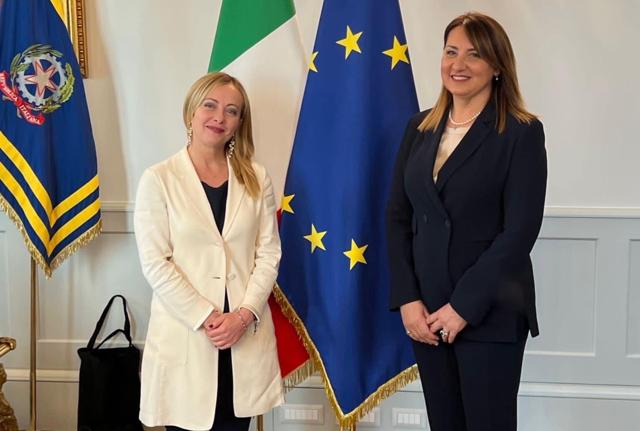 La premier Giorgia Meloni e Chiara Gemma