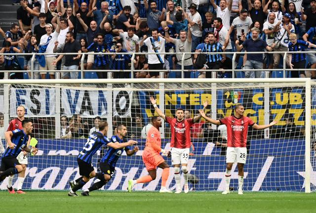 Inter-Milan 5-1, derby senza storia inter milan mkhitaryan thuram lautaro martinez