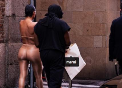 La moglie di Kanye West paparazzata: lato B e nude look bollente- FOTO