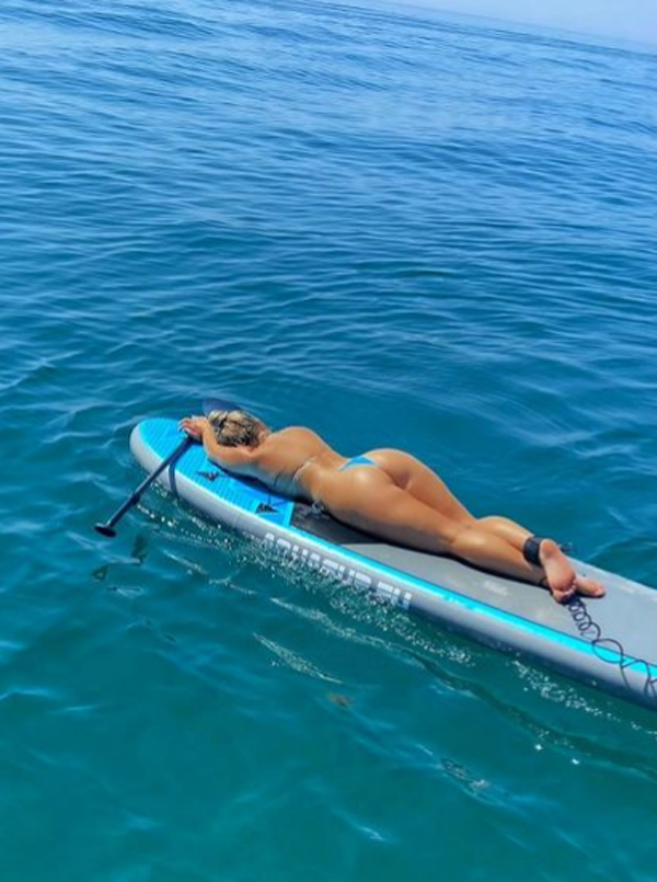 Madelene Wright calciatrice onlyfans selfie bikini
