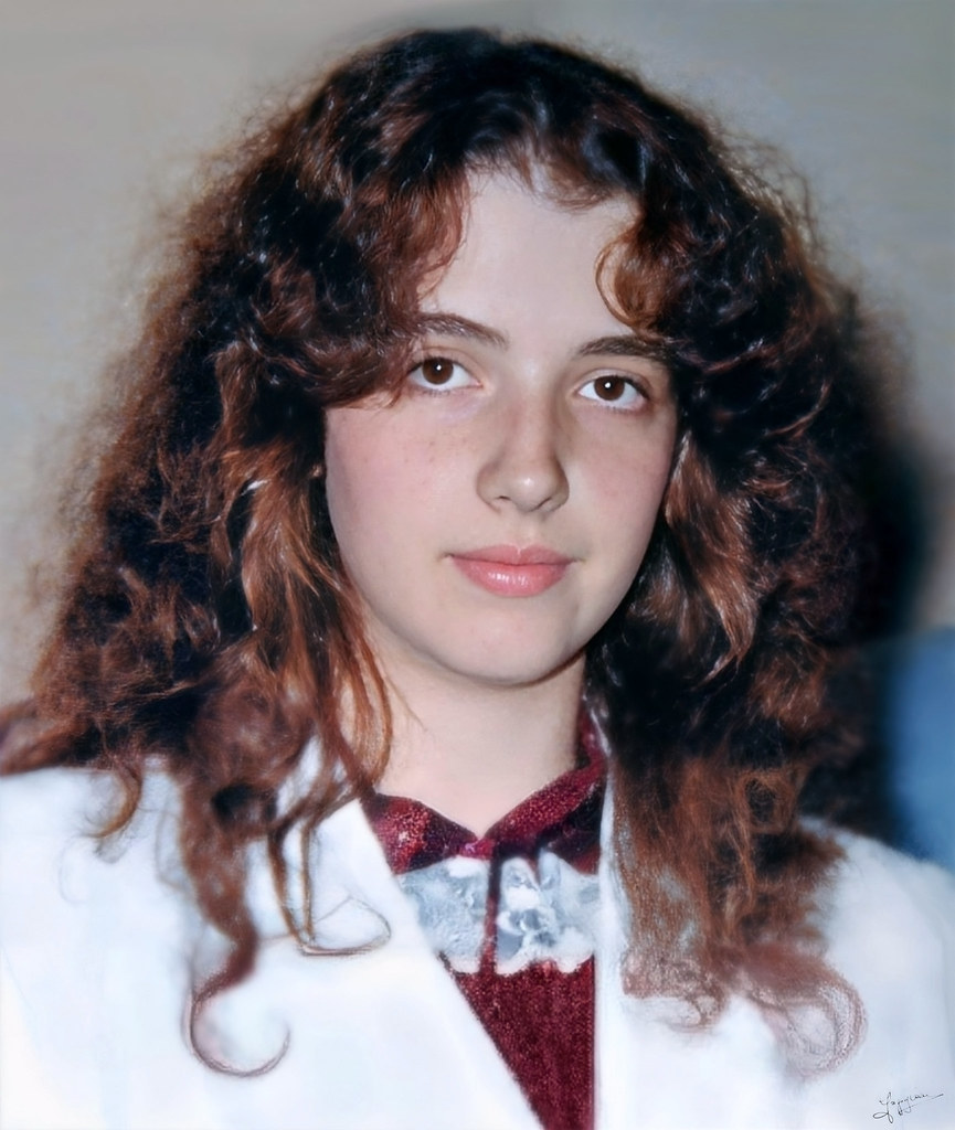 Mirella Gregori : Portrait of Italian Missing Girl - Old Photo Restored. Di Gregorj Cocco. Licenza CC BY-ND