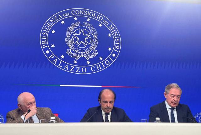 Da sinistra a destra: Carlo Nordio, Alessio Butti, Adolfo Urso