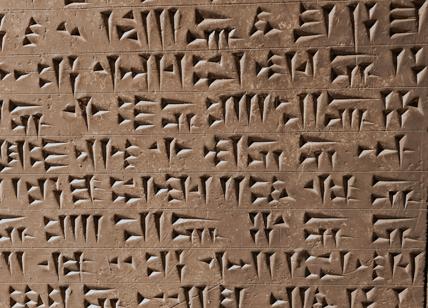 Intelligenza artificiale, tavolette cuneiformi tradotte in inglese. Ecco come