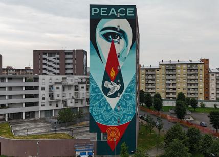 Milano: primo murale in Italia dello street artist Obey