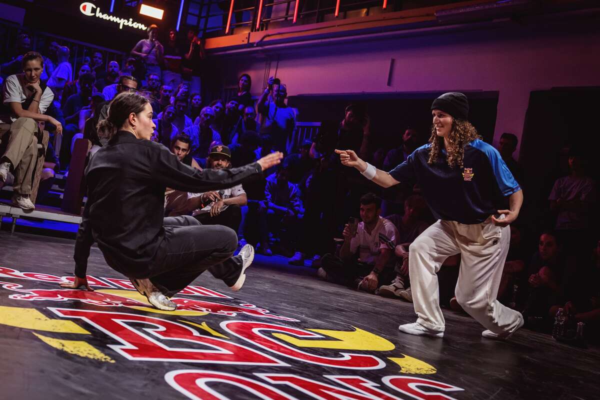 Red Bull BC One Italy Cypher B Girl Agne & B Girl Alessandrina Credit Mauro Puccini Red Bull Content Pool (2) min