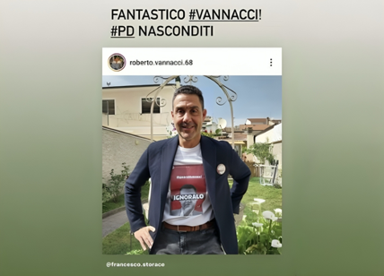 Fantastico #Vannacci!. #Pd nasconditi. La foto di Storace impazza sui social