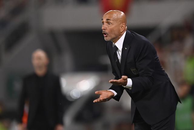 Spalletti (foto Lapresse), pari con la Macedonia del ord all'esordio da ct azzurro