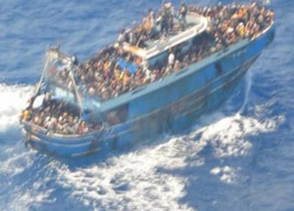 Migranti, naufragio al largo dell'isola di Chios: tre bambine annegate