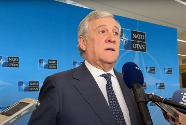 Tajani: "Ritardi in invio armi, ma sostegno a Ucraina è totale"