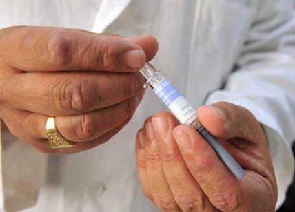 Vaccini, emendamento Lega: stop all'obbligo, per i minori solo raccomandazione
