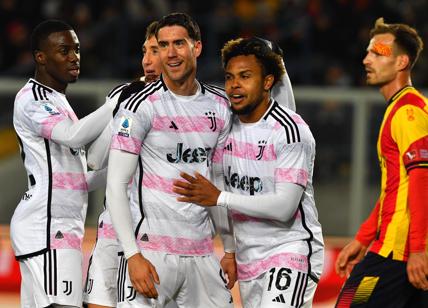 Vlahovic show, Juventus cala il tris a Lecce: sorpasso scudetto all'Inter