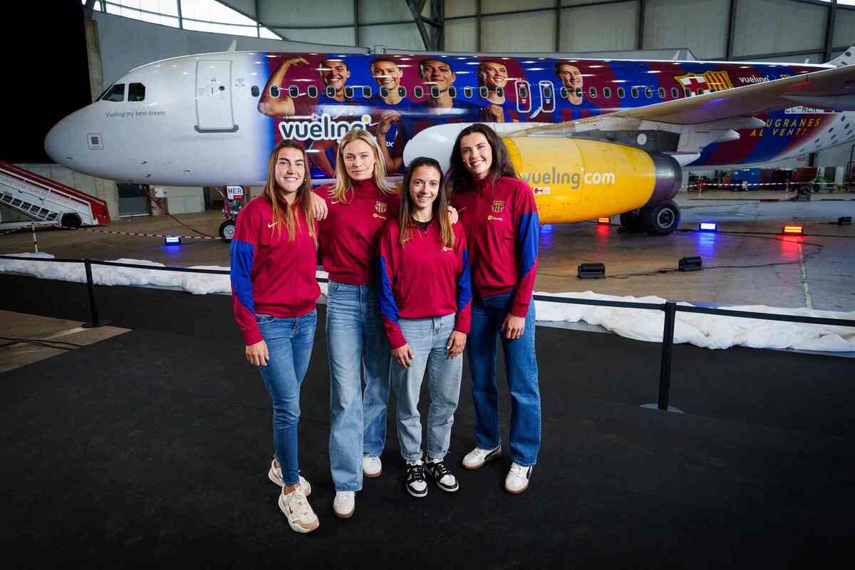 Vueling e FC Barcellona presentano il nuovo aereo del Barça femminile