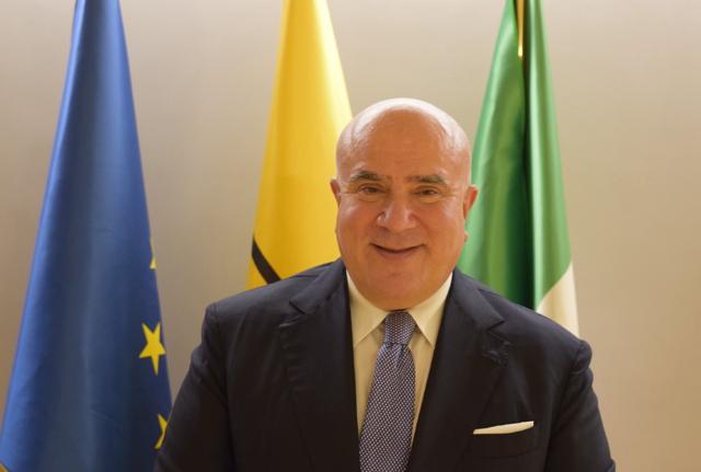 il presidente del Consiglio nazionale dell'ordine dei consulenti del lavoro, Rosario De Luca