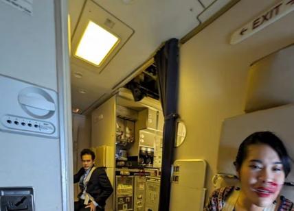 Turbolenze sul volo Singapore Airlines, 20 passeggeri in terapia intensiva