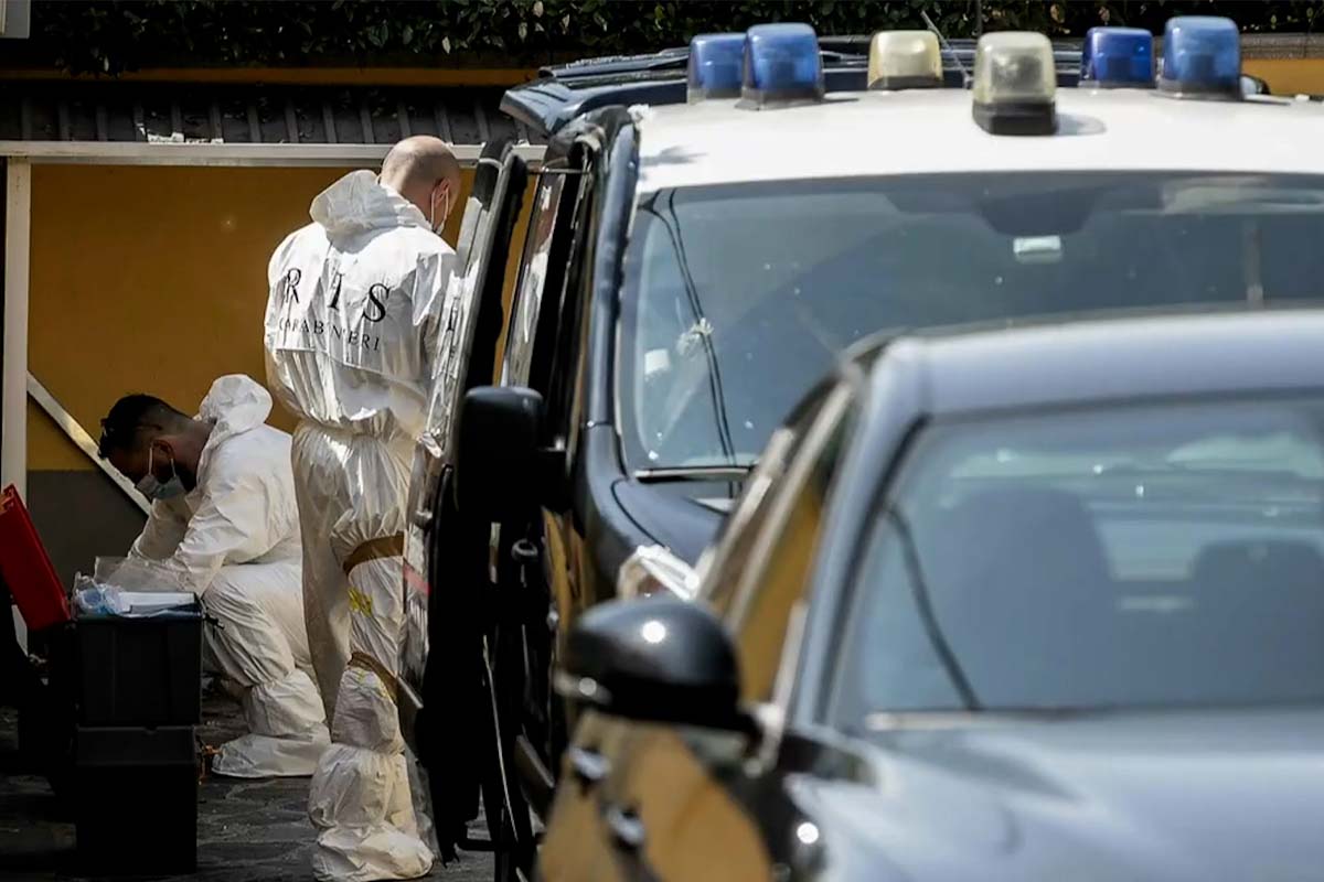 Bambini seppelliti in giardino, spunta l