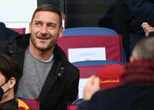 Totti al Como? Clamoroso in serie A: il ritorno al calcio dell'ex leggenda della Roma