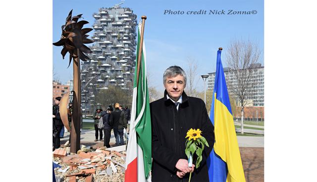 Un Girasole per non dimenticare la guerra in Ucraina a Milano