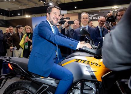 Limiti alle moto in Area B, Salvini: “Altra pessima notizia per la Milano"