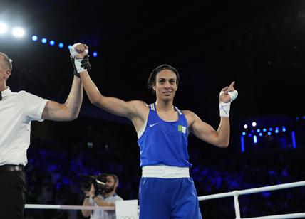 Parigi 2024, Imane Khelif medaglia d'oro nella boxe: la finale è un trionfo