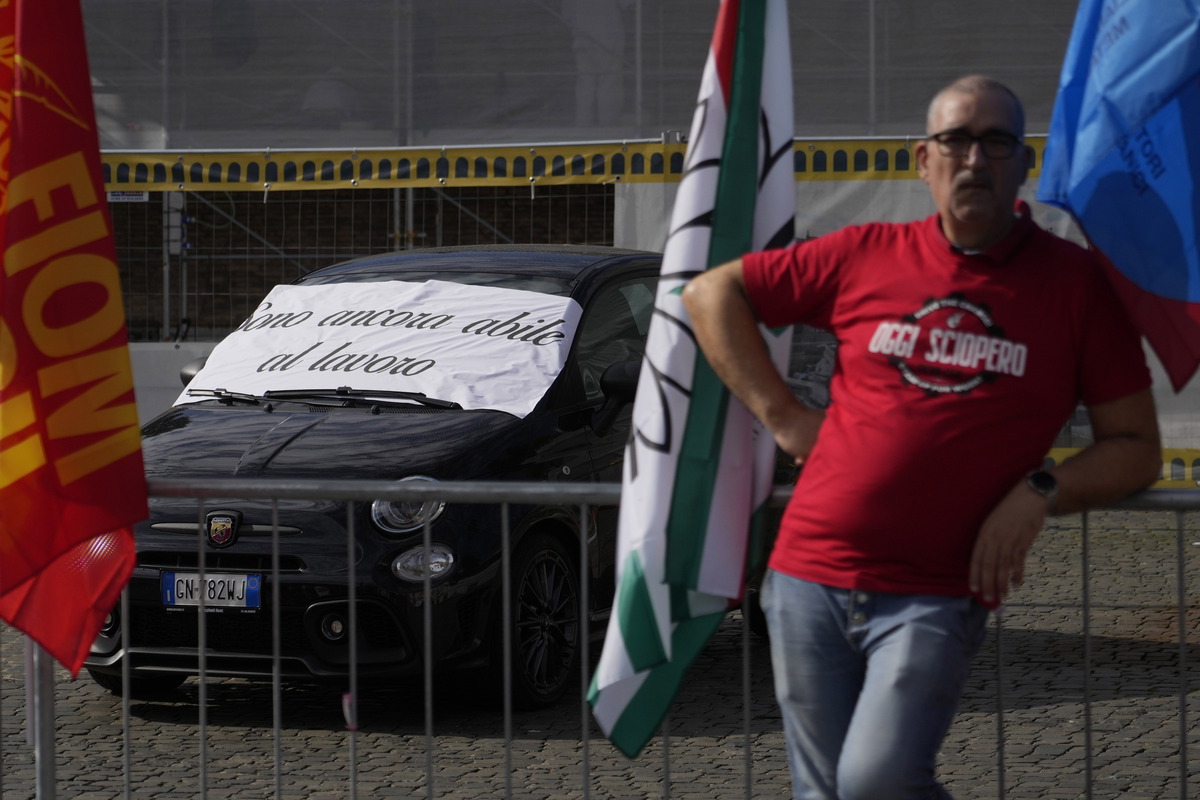 Manifestazione Stellantis a Roma in occasione dello sciopero generale