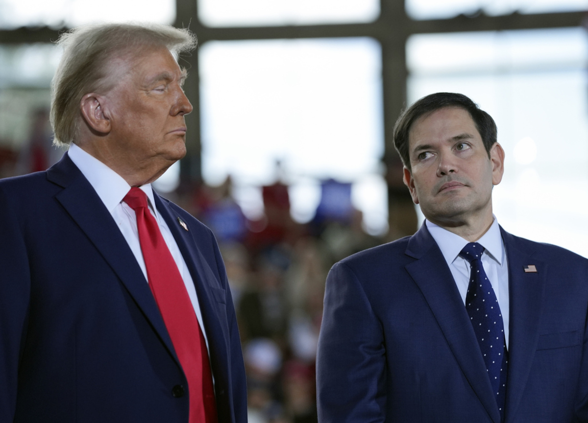 Donald Trump con il prossimo segretario di Stato Usa, Marco Rubio (Foto Lapresse)