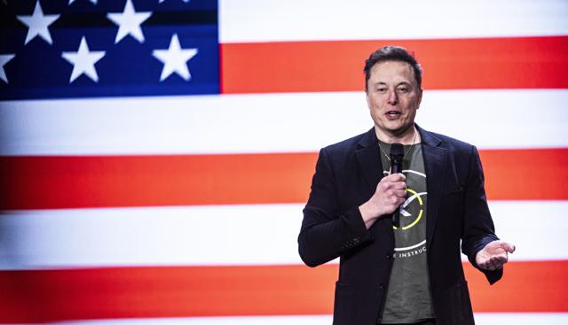 Elon Musk se la prende con i dipendenti civili delle basi Usa di Aviano e Vicenza: azzerati i conti correnti