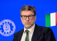 Giorgetti dice no al federalismo fiscale: “Creiamo un ente ad hoc per la riscossione delle tasse locali”. Ecco la nuova proposta Giorgetti dice no al federalismo fiscale: “Creiamo un ente ad hoc per la riscossione delle tasse locali”. Ecco la nuova proposta