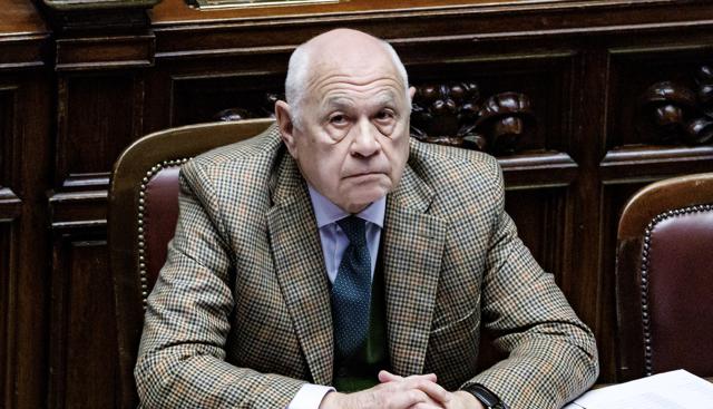 Nordio: "Il sorteggio eliminerà un sistema para-mafioso al Csm". Anm: "Così offende le vittime". Schlein: "Meloni prenda le distanze"