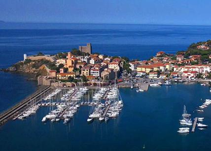 Blitz a Ferragosto sul Porto di Talamone