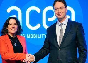 Mobilità elettrica e sfide dell'industria: l'appello di Ola Källenius Presidente ACEA ai leader UE