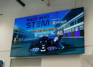 BWT Alpine F1 Team e Microsoft portano la Formula 1 su Minecraft Education per ispirare i giovani verso le carriere STEM