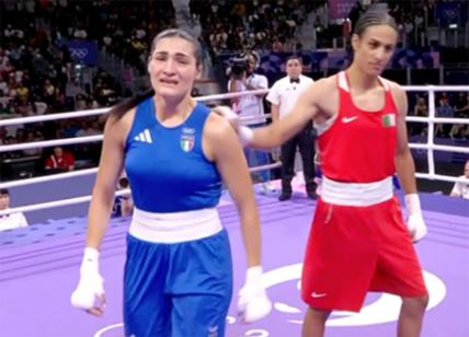 Parigi 2024, perché Angela Carini non ha salutato Imane Khelif sul ring: l’allenatore spiega cosa è successo