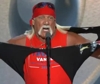 Show di Hulk Hogan alla convention di Trump: si strappa la maglietta