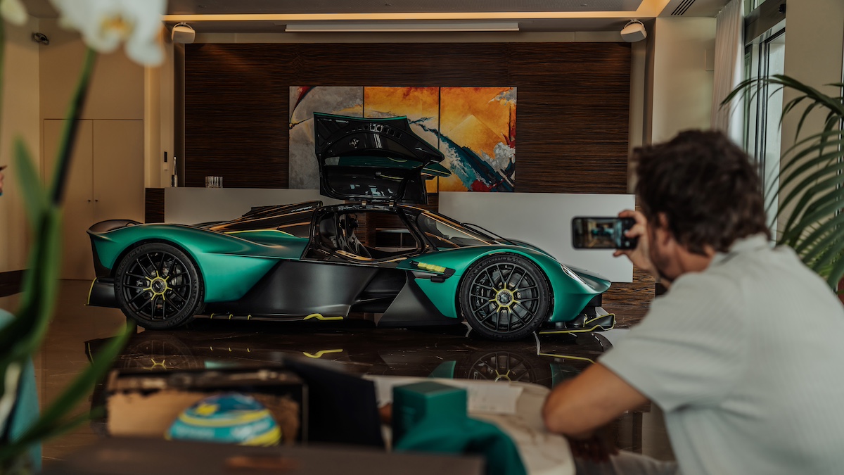 Aston Martin Valkyrie_Fernando Alonso_03