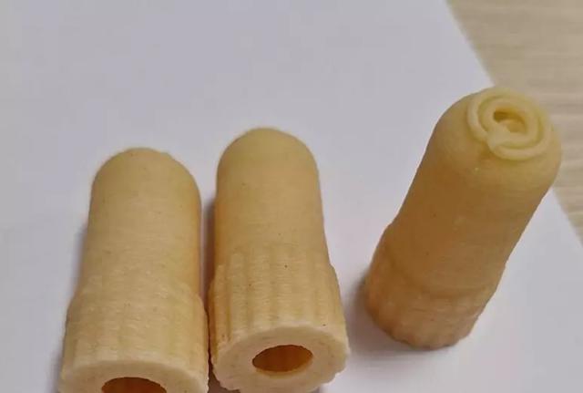 Bambina propone a Barilla una pasta a forma di tappo e l'azienda la realizza