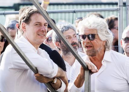 M5s, rottura totale Grillo-Conte. Il garante pensa a un Movimento 2.0 con Casaleggio