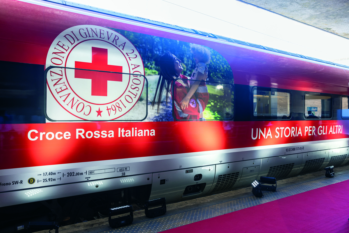 Gruppo FS presenta il Frecciarossa per i 160 anni della Croce Rossa Italiana