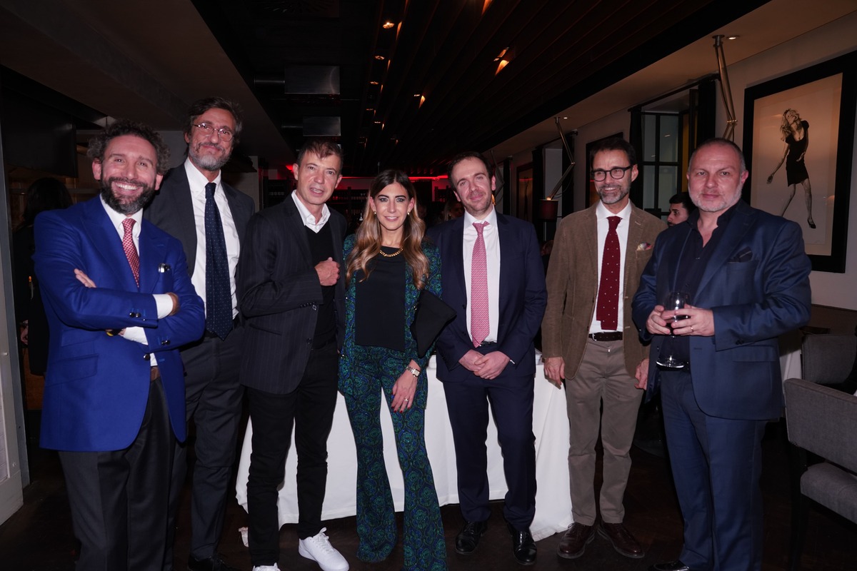 Da sx Andrea Camaiora, Paolo Corsini, Fabrizio Ratiglia, Ylenia Berardi, Marco Scotti, Francesco Specchia e Giuseppe Bono 