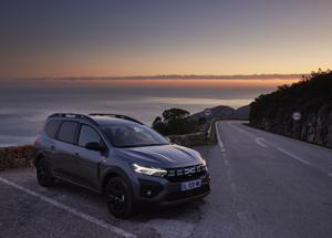 Dacia Jogger: motorizzazioni per ogni esigenza e oltre 1000 km con un pieno