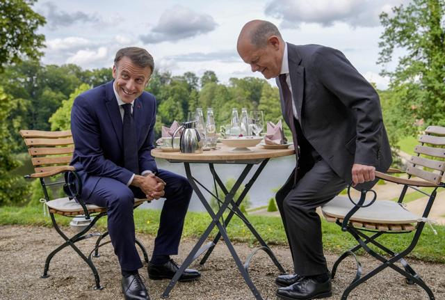 Emmanuel Macron e Olaf Scholz