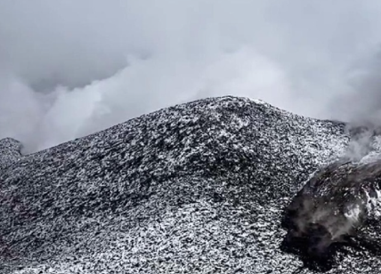 Sicilia, Etna innevato ad agosto come una cima delle Alpi: ma il vulcano è ricoperto di grandine