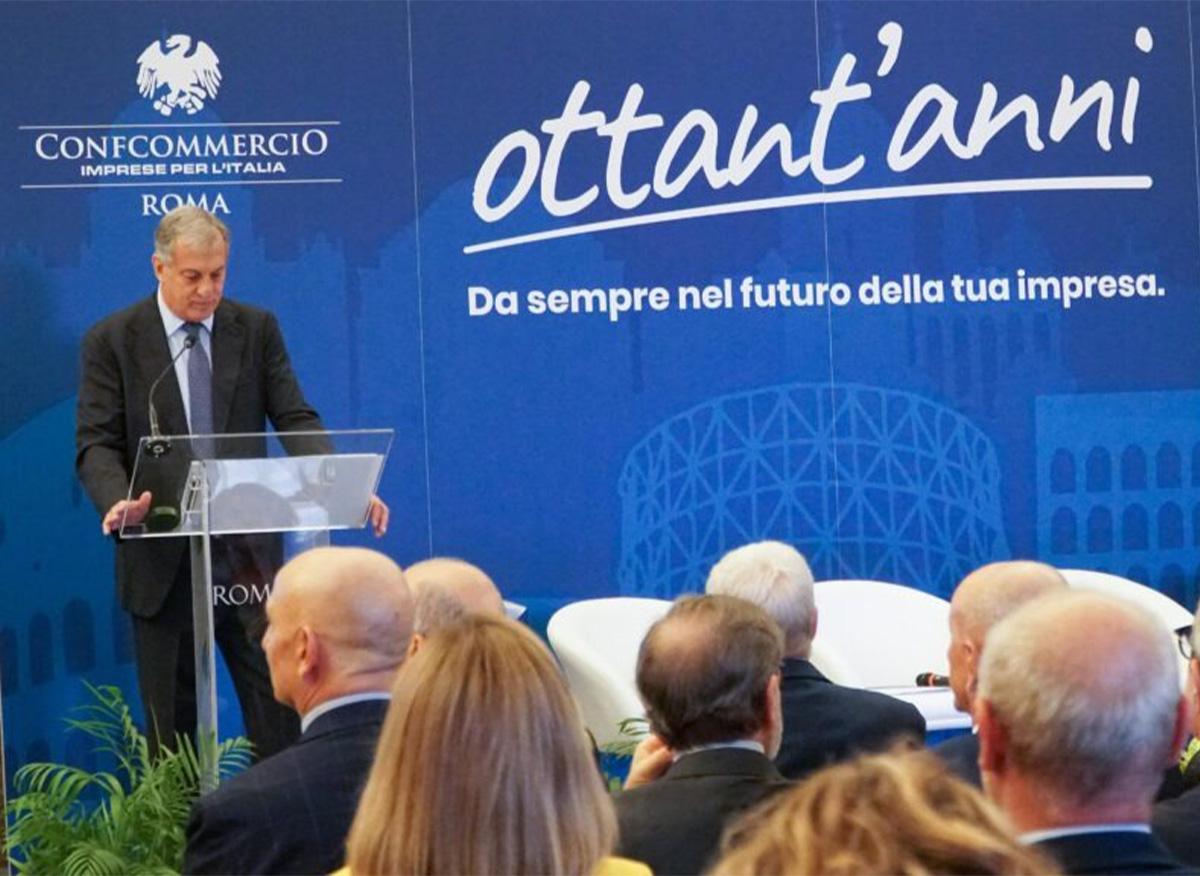 https://www.affaritaliani.it/static/upl2024/fest/0001/festeggiamenti-per-gli-80-anni-di-confcommercio-alla-sala-della-protomoteca-in-campidoglio--a-roma-.jpg