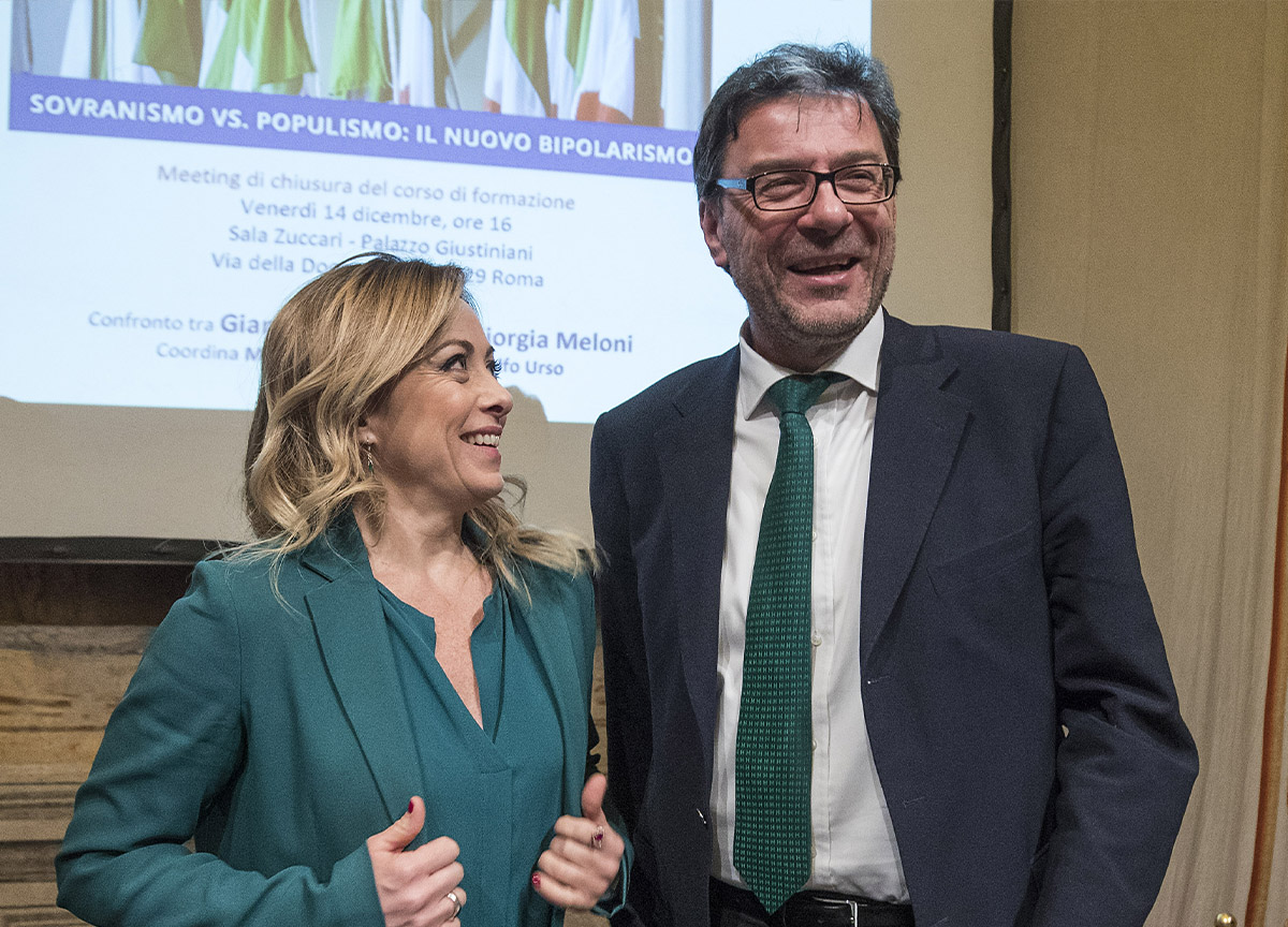 https://www.affaritaliani.it/static/upl2024/gian/0001/giancarlo-giorgetti----giorgia-meloni.jpg