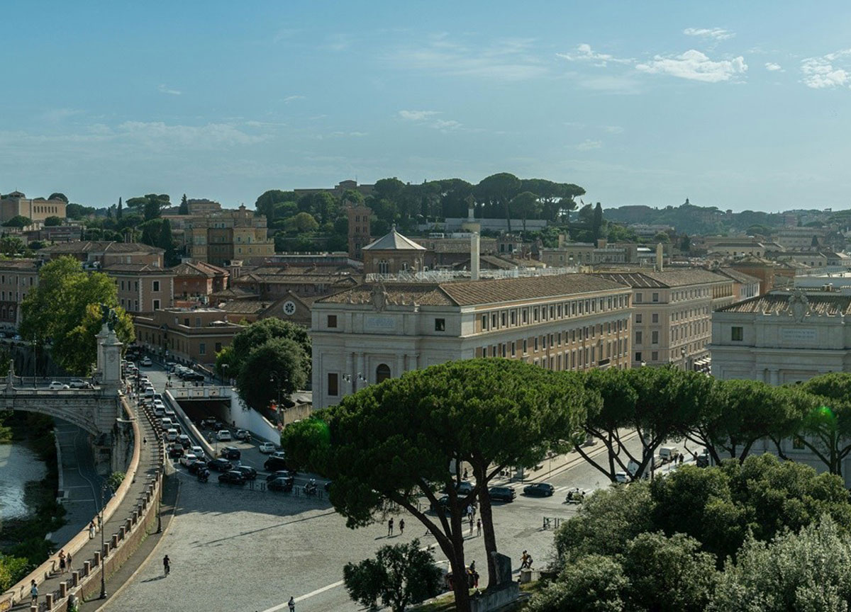 Il sottopasso del lungotevere a San Pietro