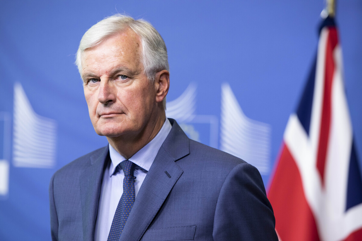 Macron nomina Michel Barnier nuovo premier della Francia